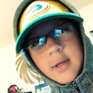 Meet your Posher, Carl